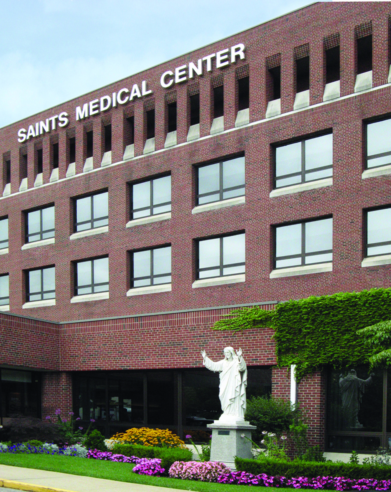 Regional News/Northeast Saints Medical Center to affiliate with Lowell