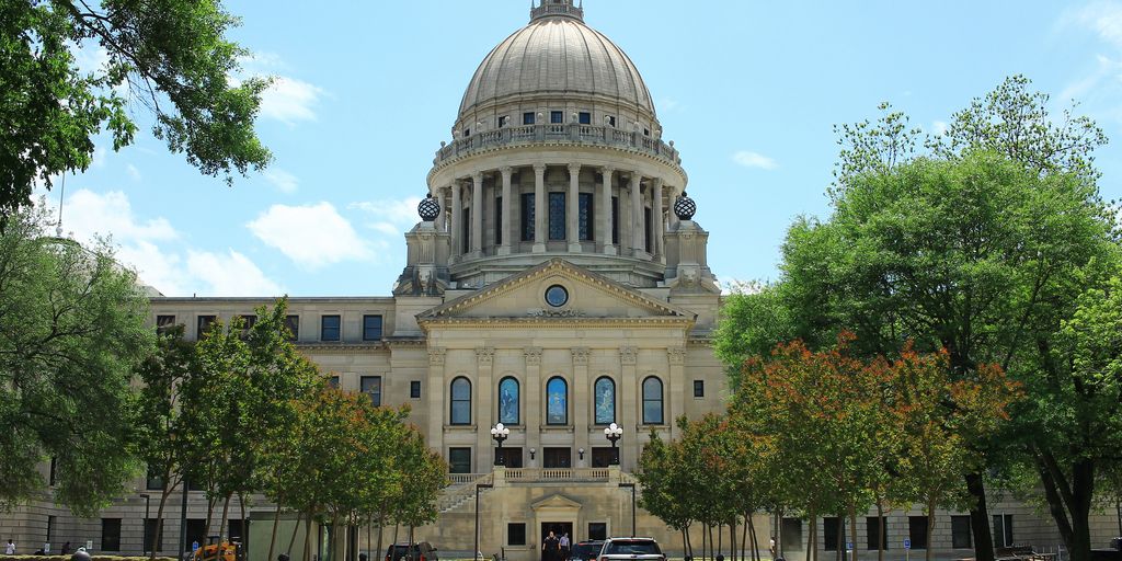 Mississippi nursing programs turn away students despite shortage - Vimarsana News